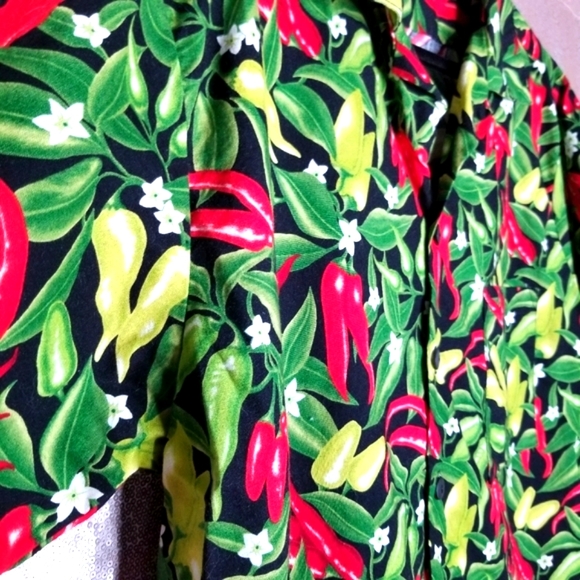 Dem Crazy EUC L Hawaiian short-sleeved button-down shirt - PEPPERS! 🌶🌶🌶 - Picture 8 of 9
